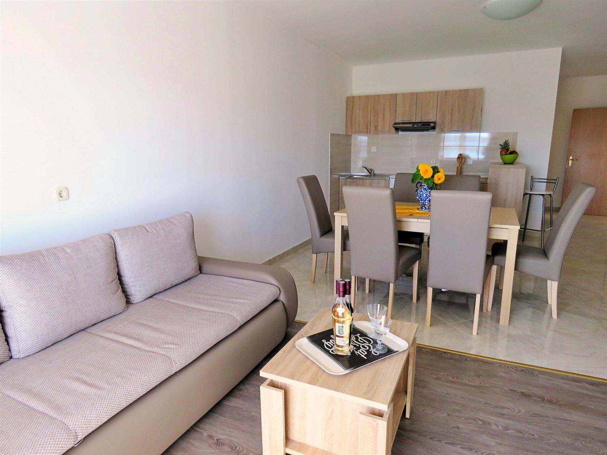 Apartments Zvone โอมิช ห้อง รูปภาพ