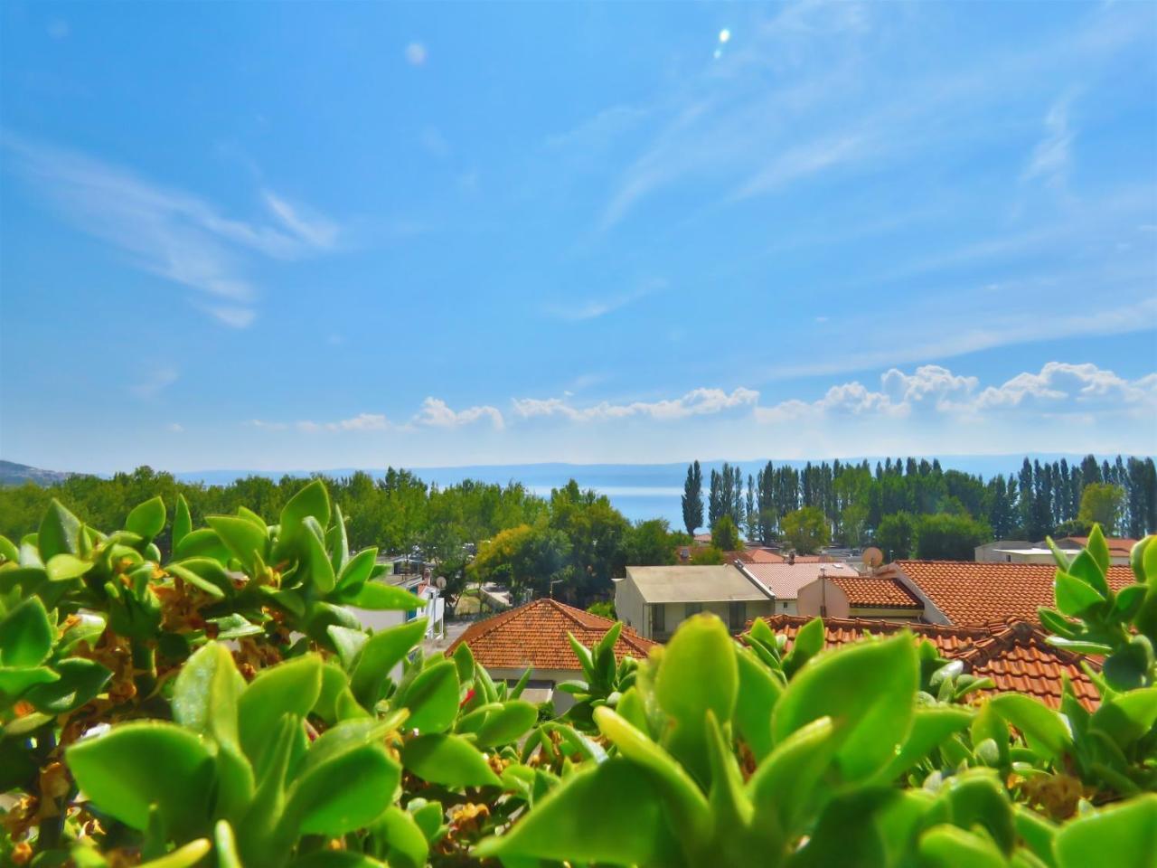 Apartments Zvone โอมิช ภายนอก รูปภาพ